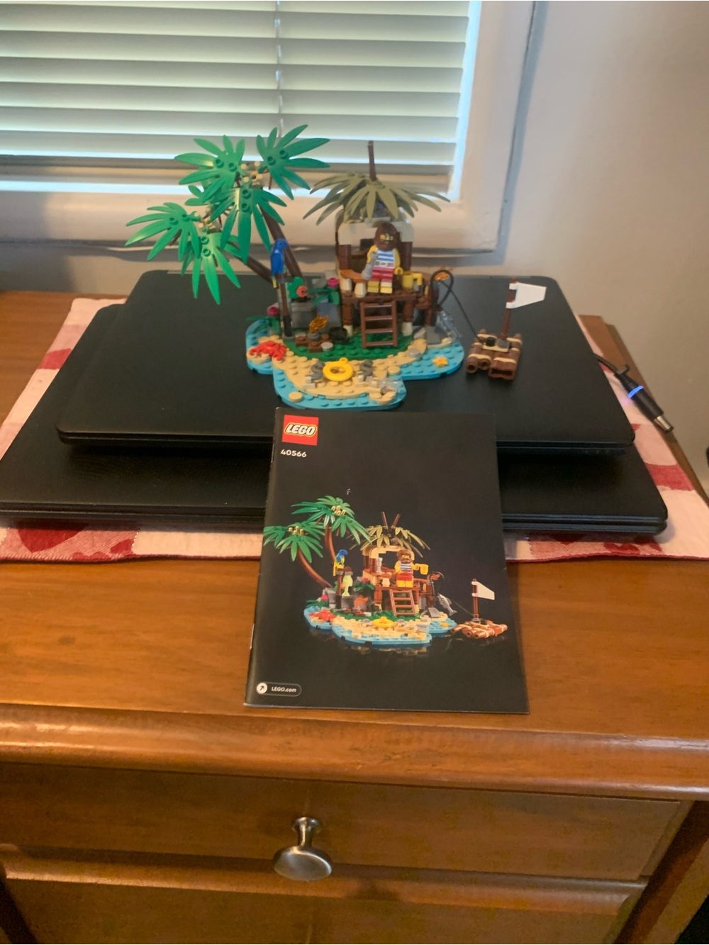 LEGO Multicolor Deserted Island Scene with Palm Trees